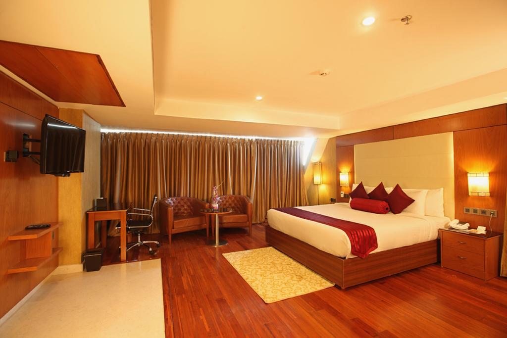 The Garuda Hotel Thrissur Ngoại thất bức ảnh